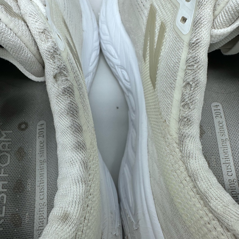 New Balance women’s Cream and Gray Athletic Shoes - Picture 7 of 11